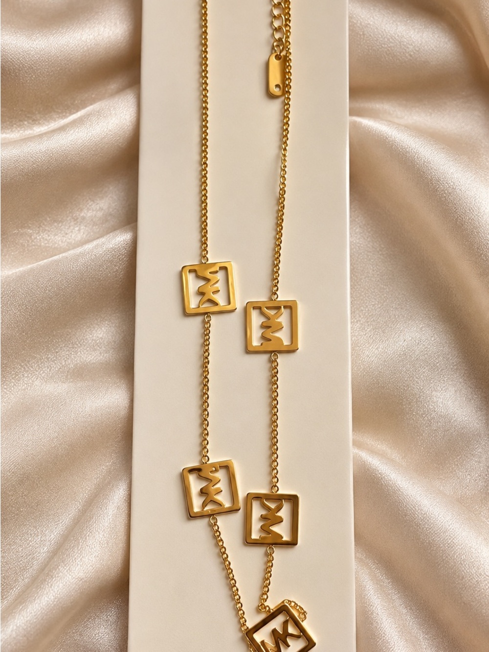 GSculpted Square Link Necklace - Women Jewelry